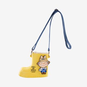 Labubu Rain Boot Bag – Fall In Wild Serie | Uniek, Praktisch & Speels Accessoire