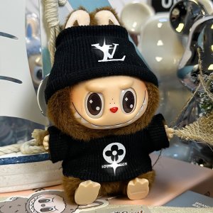 Labubu Streetwear Black – Urbane Editie met Gedurfde Stijl