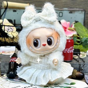 Labubu Enchanted Snow – Pure Elegant