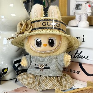 Labubu Countryside Elegance – Rustieke Charme en Zachte Elegant
