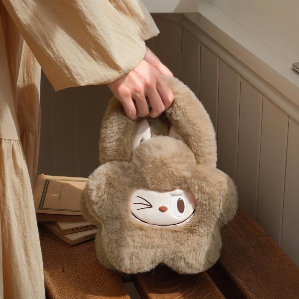 Bruine Kawaii Pluche Tas – Schattige Rugzak in Konijntjesdesign - Afbeelding 3